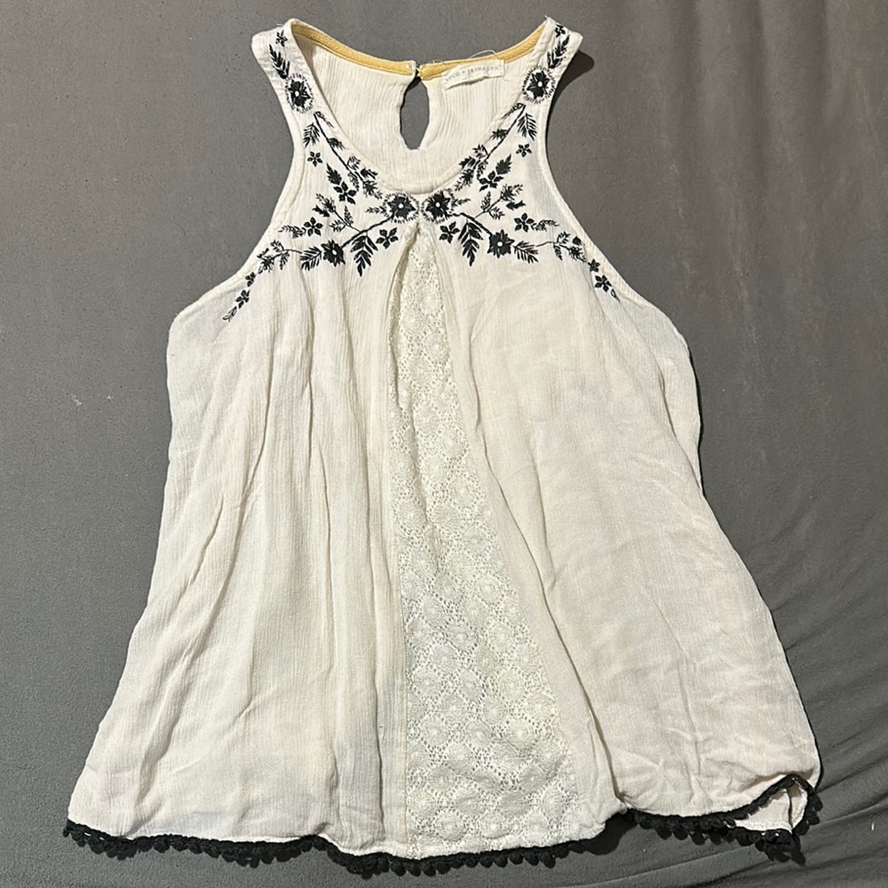Embroidered White Sleeveless Top